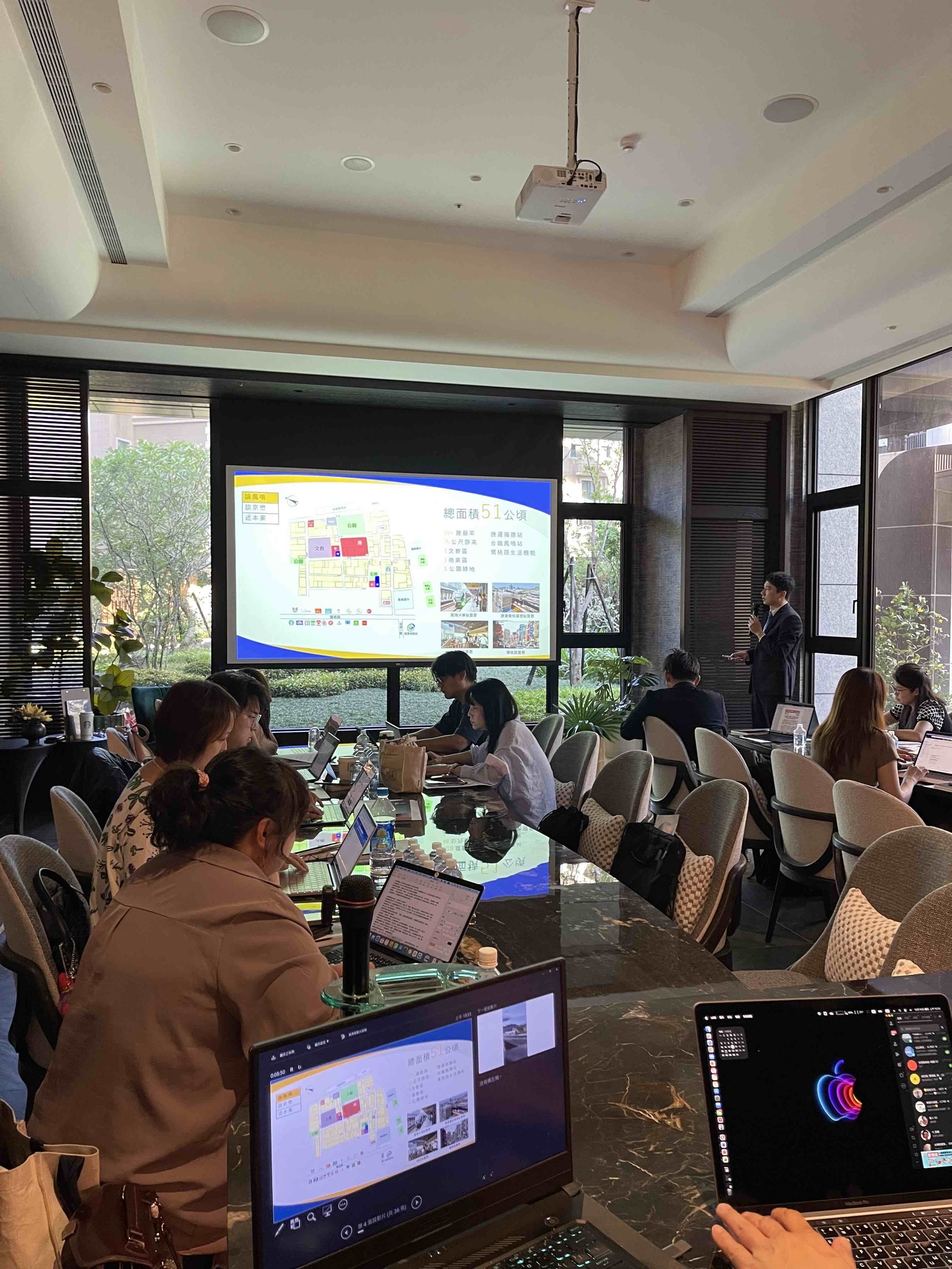 560542869 1389307629868740 4041583447161650404 N